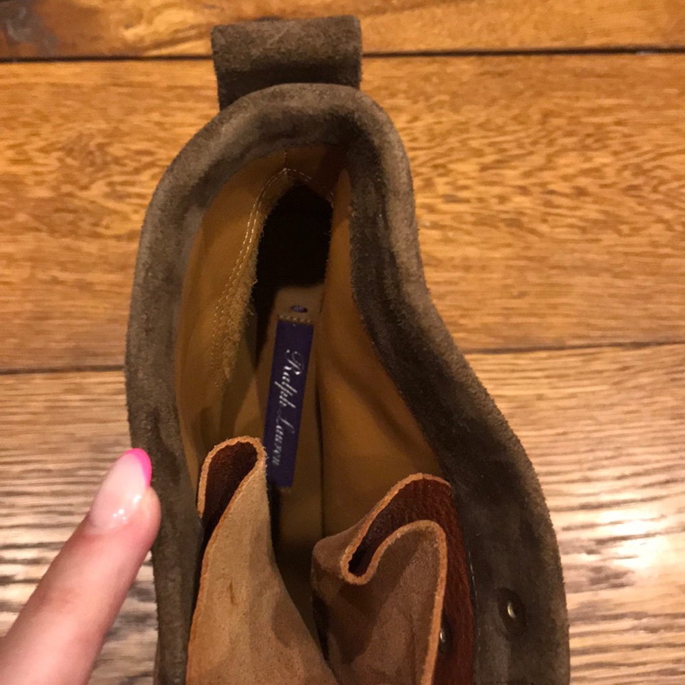 Suede Ralph Lauren Purple Label Bootie. - Picture 2 of 4